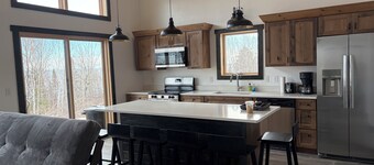 2-bedroom house on the heart of the North Shore of Lake Superior in Beaver Bay