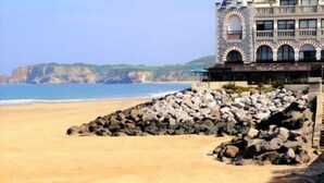 Beach nearby - Nice one-bedroom apartment with a large garden and parking (HENDAYE)