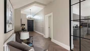 Presidential Apartment, 3 Bedrooms | Living room