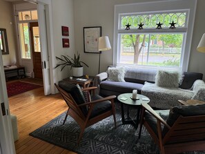 Living area - Charming Historic Home (Boulder)