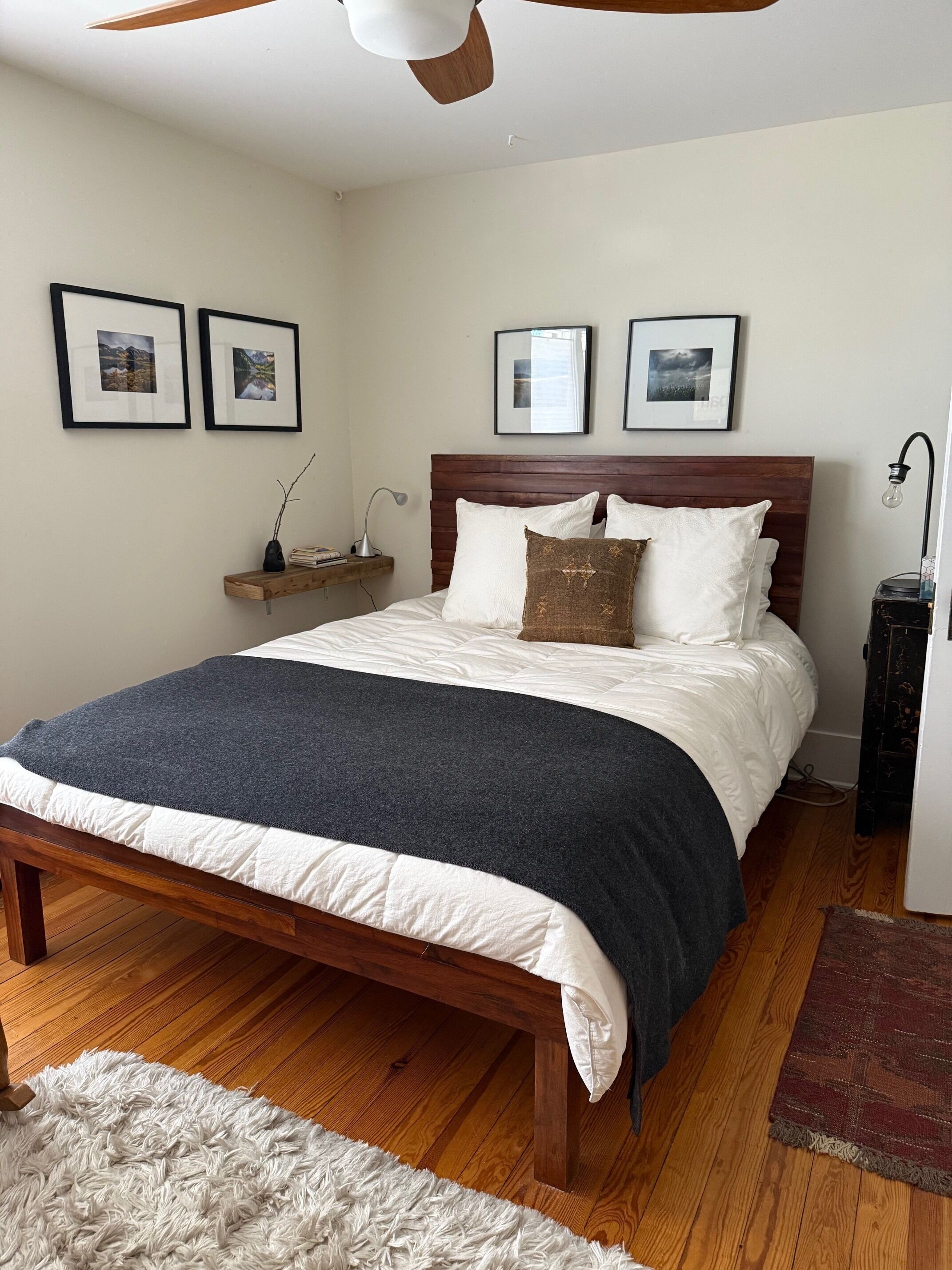 3 bedrooms, iron/ironing board, WiFi, bed sheets