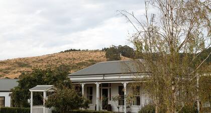 Dufflebird Farm - Peaceful Country Escape