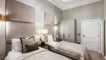 Luxury Apartment, City View