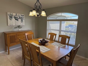 Unclassified image, 4 of 18, button - 3-bedroom house in perfect Cape Coral with pool (Cape Coral)