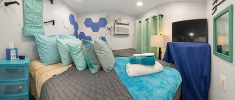 1 bedroom, WiFi, bed sheets