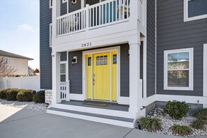 Exterior detail - 9BR Luxury Beach House • Private Pool • On Back Bay w/Dock (Virginia Beach)
