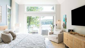5 slaapkamers, een bureau, een strijkplank/strijkijzer, wifi