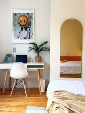 Unclassified image, 5 of 6, button - Comfy Clean 2BR 1.5BA - 15 mins to Times Square! (Astoria)