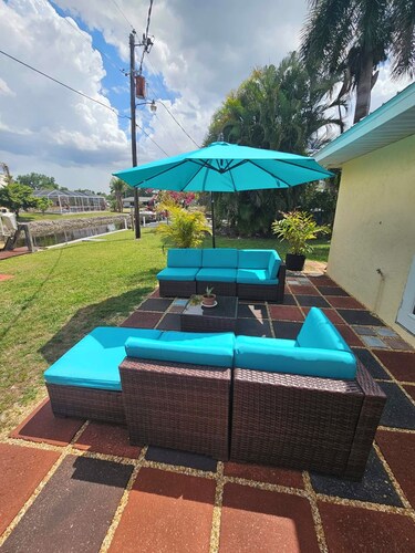 Pet friendly, waterfront property on a canal off of the Caloosahatchee River
