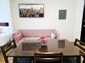 Dining - CABO DOWNTOWN STUDIOS: 1BR Studio 2 doubles perfect location close to marina #3 (Cabo San Lucas)