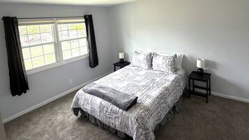 2 chambres, bureau, Wi-Fi, literie fournie