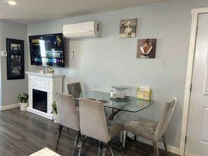 Dining - 2 Bed 1 Bath Suite in Moncton (Moncton)