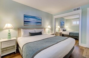 1 bedroom, free WiFi, bed sheets - Experience oceanfront bliss in this charming 1-bedroom condo at Carolina Beach. (Carolina Beach)