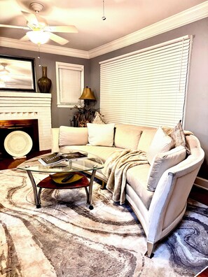 Imagen sin descripción, 4 de 30, botón