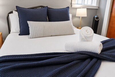 Elegant Harvard Free Parking • Prime Location, 2 Bed 1 Bath