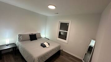 2 chambres, bureau, Wi-Fi, literie fournie