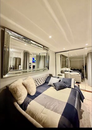 Immagine non classificata, 2 di 14, pulsante