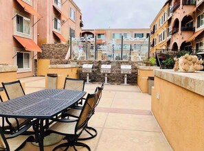 Unclassified image, 2 of 14, button - Pacific Beach Luxury Retreat (San Diego)