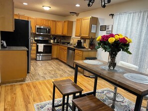Fridge, microwave, oven, stovetop - Wild Pine Escape.

Home with a pool, jacuzzi and access to a private beach. (Albrightsville)