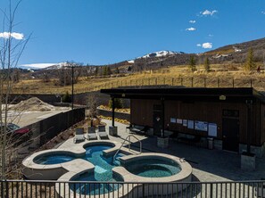 Pool - East Village Studio -Amenities, Walk or Shuttle to Ski (Park City)