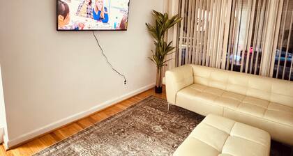 Beautiful 3-bedroom house with AC in charming northeast Philadelphia