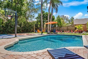 Imagen sin descripción, 3 de 109, botón