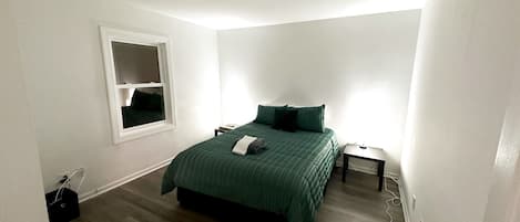 2 habitaciones, escritorio, wifi y ropa de cama