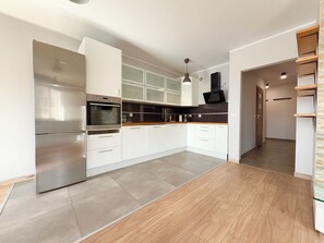 Private kitchen - Muchobór Wielki Spacious Apartment (Wrocław)