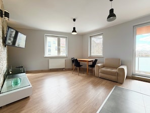 Living area - Muchobór Wielki Spacious Apartment (Wrocław)