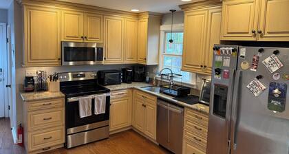 Private Room in a Modern House!