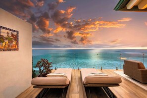 Pool - Front Row to the Pacific - Luxurious Coastal Stay (San Diego)