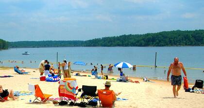Lakeside Retreat: Peaceful Jordan Lake Getaway