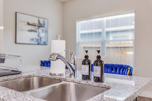 Interior - Chic Urban Oasis: NRG Stadium, World Cup, Med, DT (Houston)