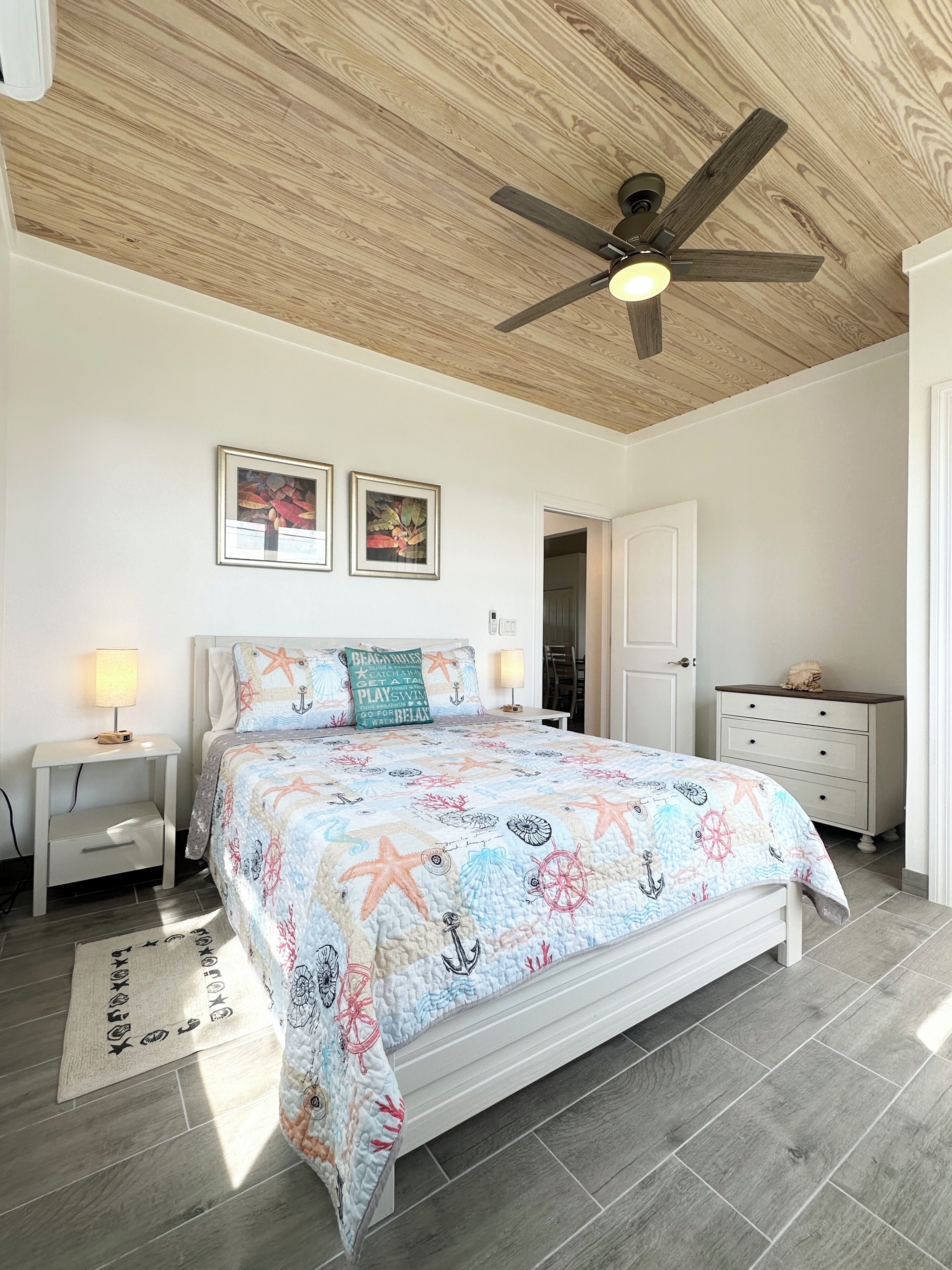 4 bedrooms, WiFi, bed sheets