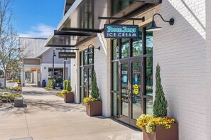 A storefront with a sign for Pecan Jacks Ice Cream and Turbo Coffee. - Key Lime Pie | Private Hot Tub and Beach Walk (Santa Rosa Beach)