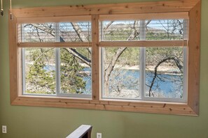 Interior - Walk to Table Rock Lake_Beautiful Lake View_Free Attraction Tickets_Pvt Hot Tub & Firepit_Near Sdc (Branson)