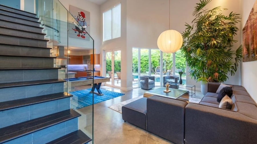Villa II Palazzo by Glam Homes