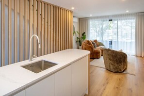 Interior - Park in the Garage / Walk to the Stadium (Christchurch)