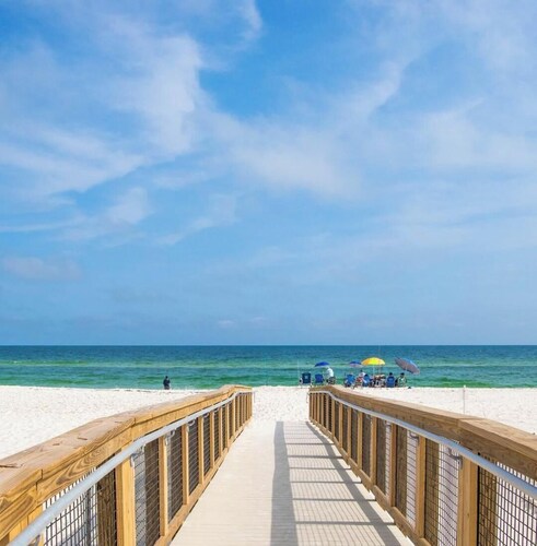 Perdido Bayside Retreat Near Beach! Pool, Dock, Pickleball