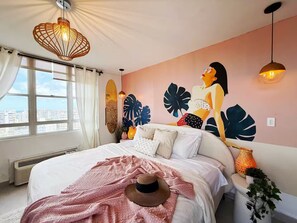 1 bedroom, desk, iron/ironing board, WiFi - Elevate Your Stay! Prime 2 Beds Home w Ocean View! (San Juan)