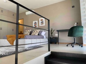 1 bedroom, desk, iron/ironing board, travel cot - R&R Luxury Loft @ 80m² / 860ft² /, Guadalajara (Guadalajara)