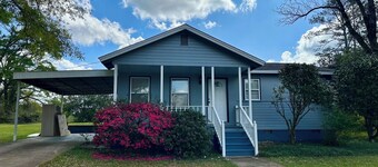Cozy 2-bedroom house in excellent Autaugaville with AC