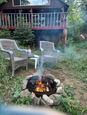 Unclassified image, 3 of 15, button -  Creekside Cabin! Serene 3bedroom cabin in Cascade perfect for relaxing getaways (Cascade)