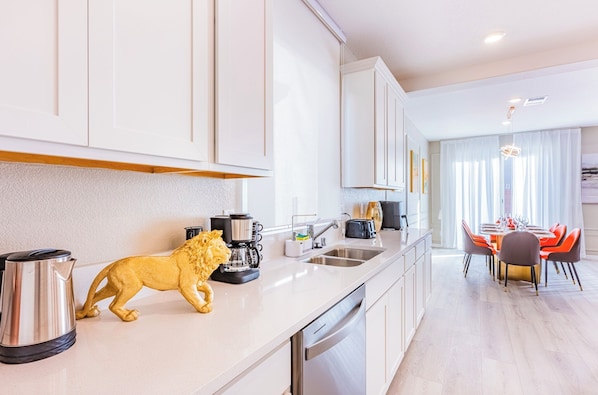 Nicht klassifiziertes Bild, 1 von 37, Schaltfläche