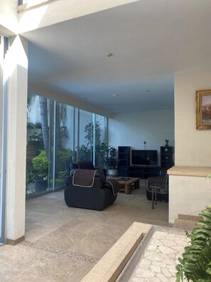 Interior - Vacation home Villa Colibri, pool, barbecue, 15 people (Tres de Mayo)