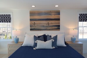 3 bedrooms, free WiFi, bed sheets - Sun Drenched, 0.1 mi to Bike Path, <1 mi to Beaches, Peloton, Games (Chatham)
