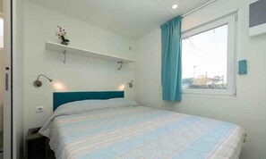 3 bedrooms, WiFi - Mobile home with air conditioning and wooden veranda (Cesenatico)