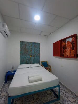 Apartment, 1 Queen Bed, Air conditioning, Courtyard View - Pasaje marruecos  (Cartagena)