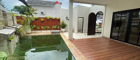 Piscine extérieure