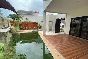Piscine extérieure